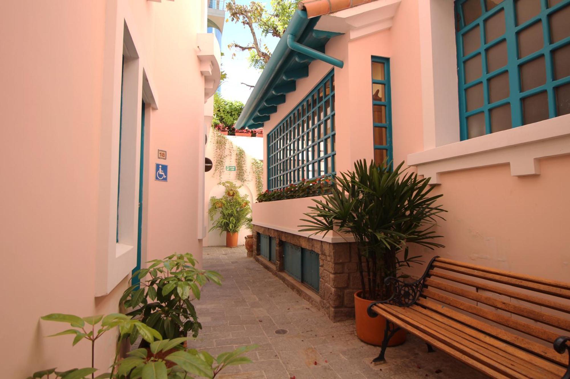 Hotel Vieja Cuba Quito Exterior foto